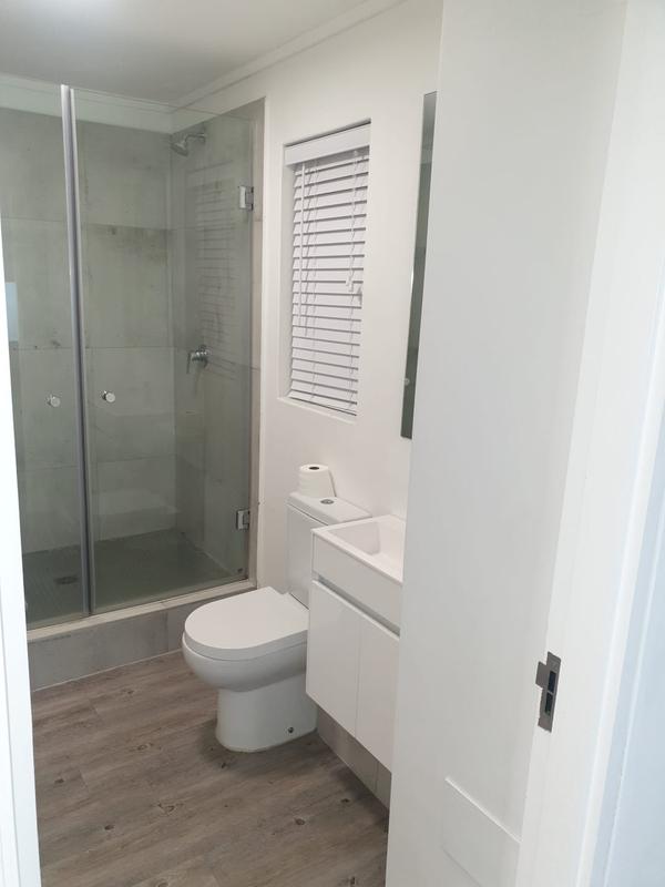 1 Bedroom Property for Sale in Zonnebloem Western Cape